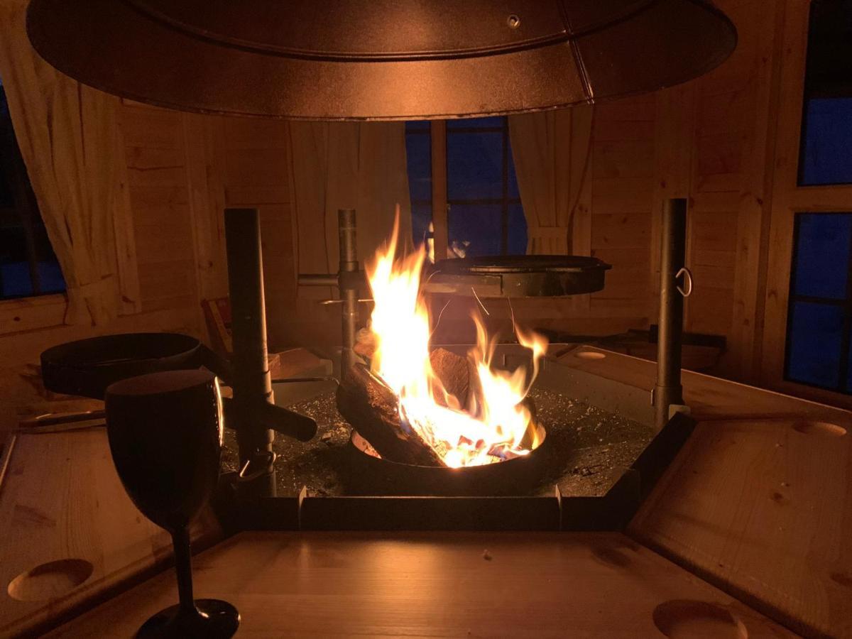 Hotel Daviot Luxury Pods Inverness Exterior foto